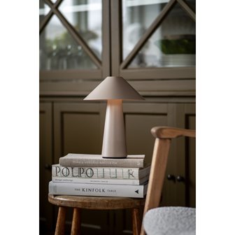 Beżowa lampa stołowa grzybek przenośna Cannes IP44 w salonie 03